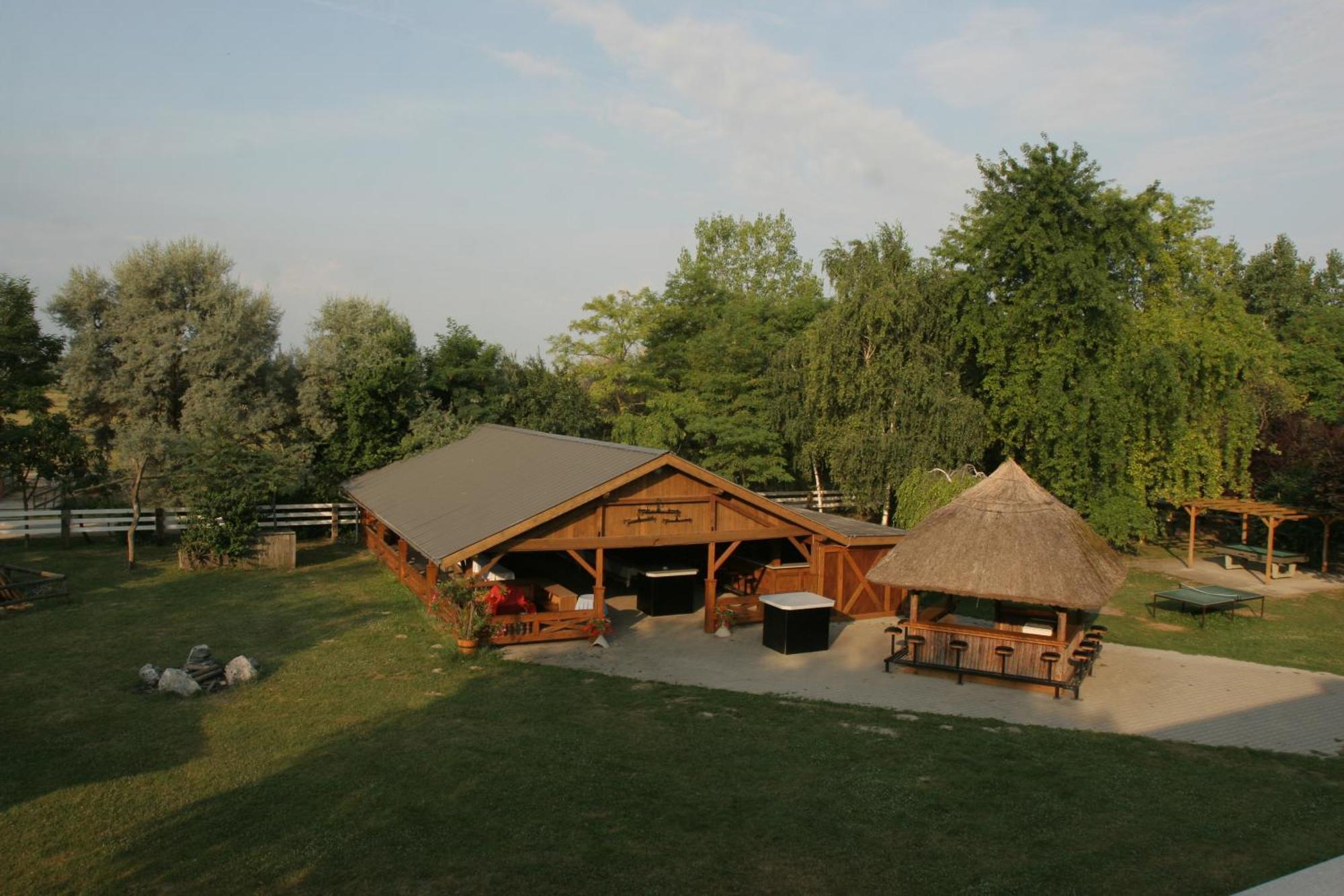 Georgshof Hotel Podersdorf am See Bagian luar foto